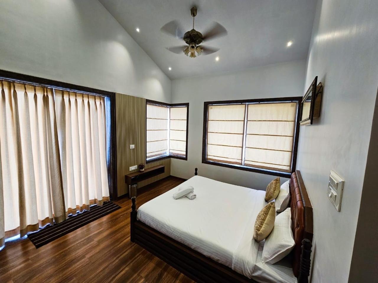 Premium Chalet Лонавла Екстер'єр фото